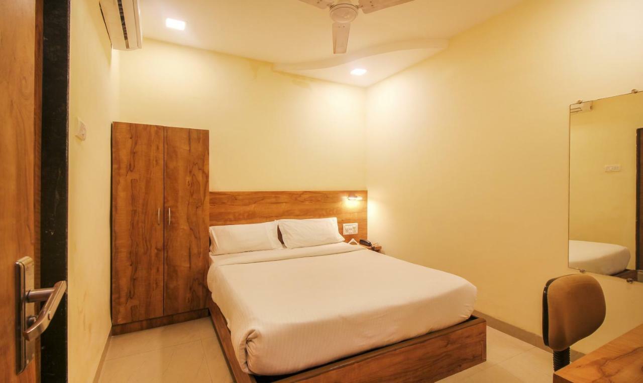 Tiba Hotel Mumbai Exterior foto